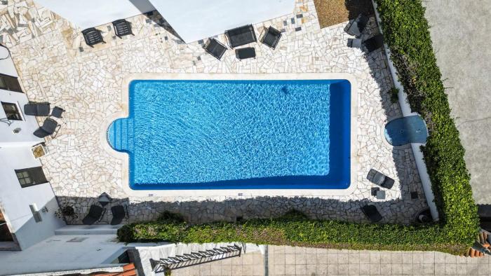 #391 Charming Villa Share Pool & Garden