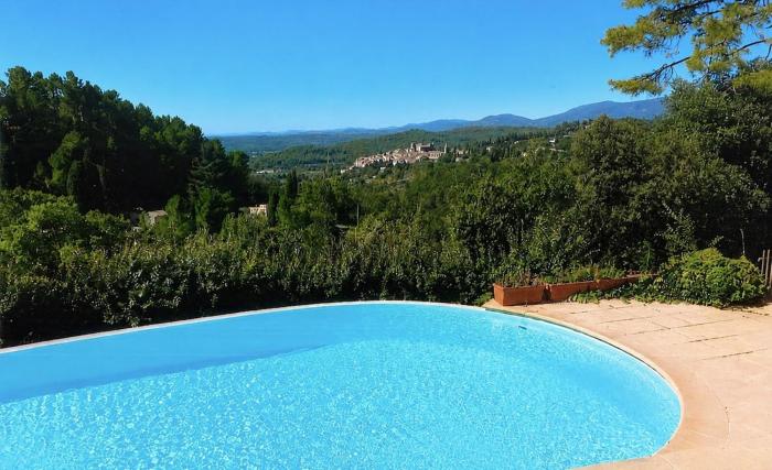 Charming villa with pool and panoramic view