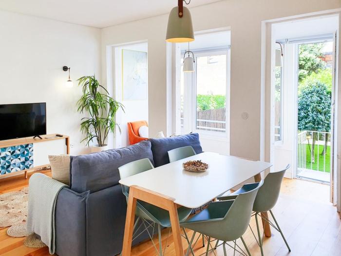 Unique apartment with a gorgeous garden