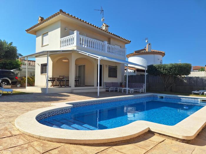 Villa Nuria Tres Calas tourist rental