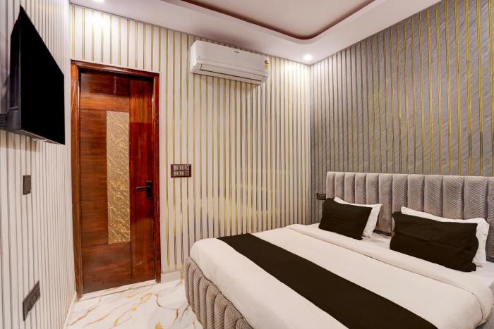Hotel O Galaxy Rooms