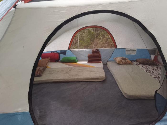Pine Ridge 4-Person Tent