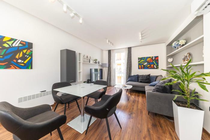 Larga - Stylish Apartment in Historic Zadar Old Town with Prime Location