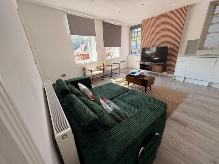 Green Haven, Cozy 2 Bed Apts, park view, family retreat and contractors