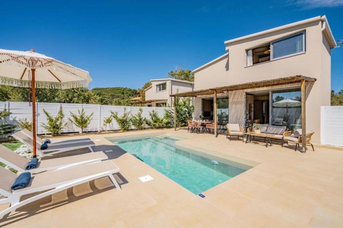 Villa Romas 2 by Villa Plus