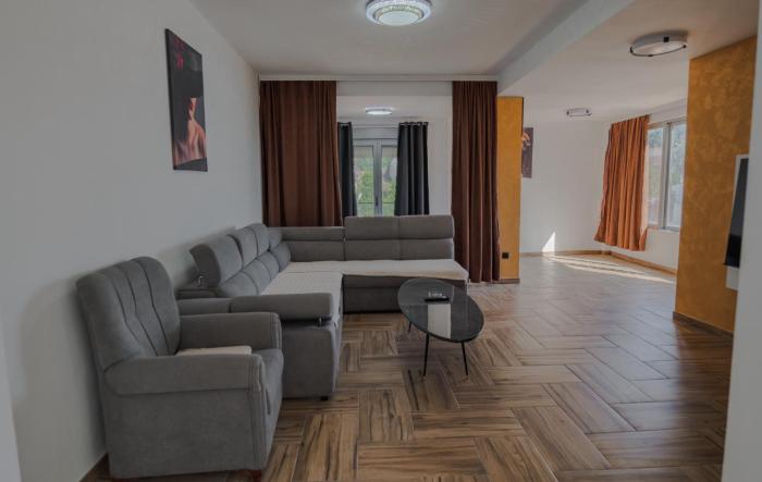 Milo Apartments