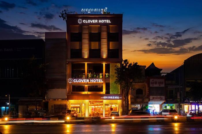 CLOVER HOTEL MONIVONG By LEE