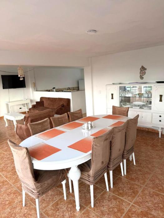 Exclusivo departamento para 14 personas en Santa María del Mar