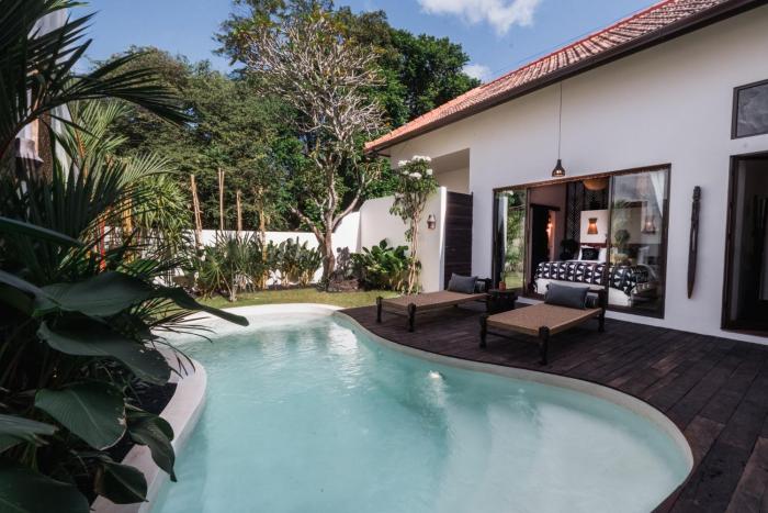 Elegant Tropical Escape Villa with Private Pool Uluwatu