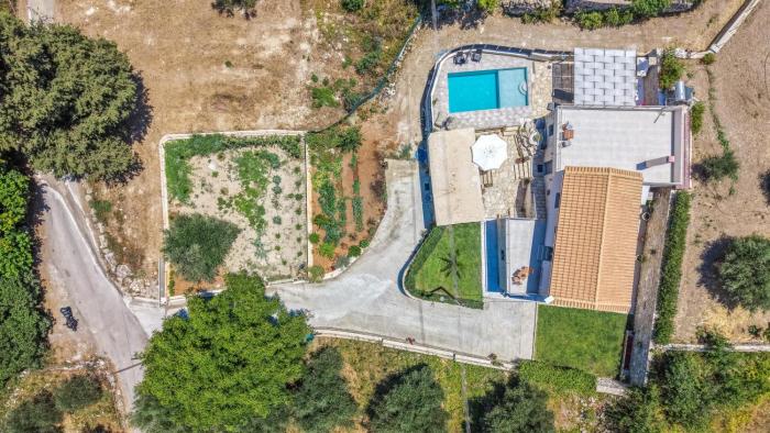 Apostolakis Stone Villa In Nipos Village