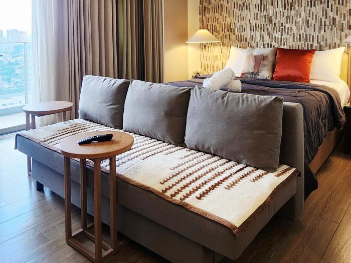 29c BGC Cozy Suite Steps Away From Major Malls with FREE Parking and Gym with Fast Wi-fi