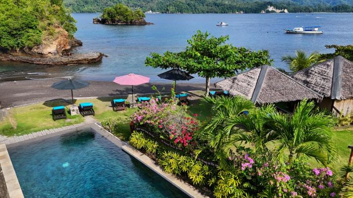 Cocotinos Lembeh a Boutique Dive Lodge
