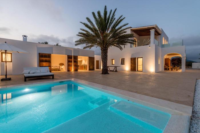 WHITE OASIS Ibiza Villa