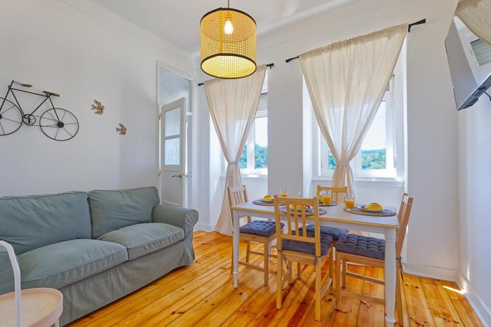 Vita Portucale ! Cosy 2 Br Apartment Campo Ourique