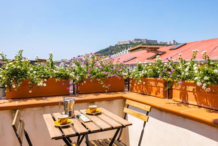 Pazzariello Roof by NapoliApartments