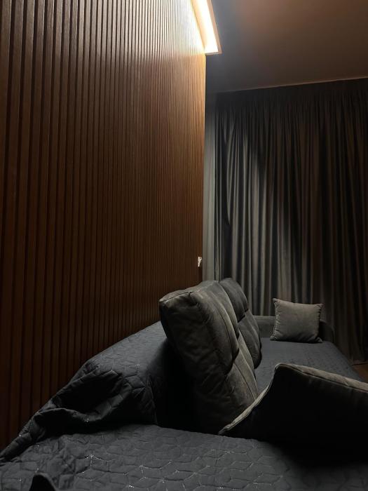 Tomis Villa 303