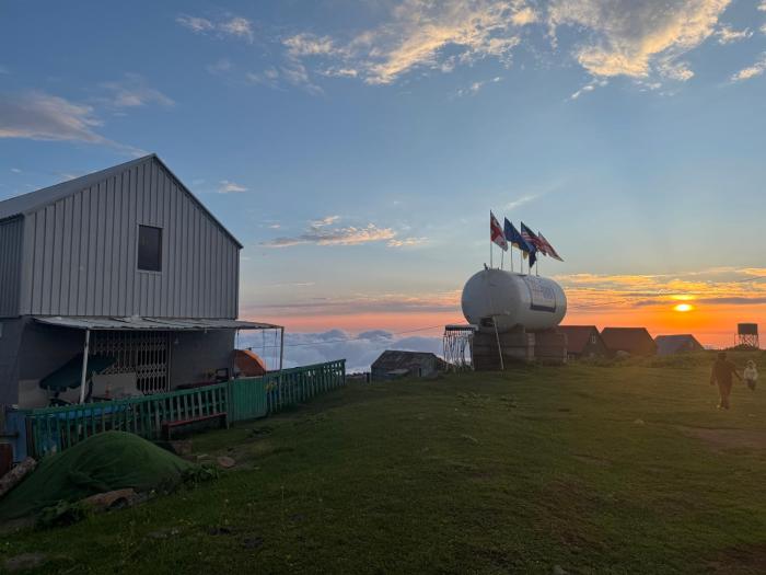 Gomismta Sky House