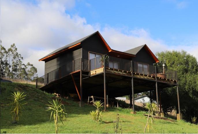 Cabañas Rio Tolten, con tinaja, sendero, actividades