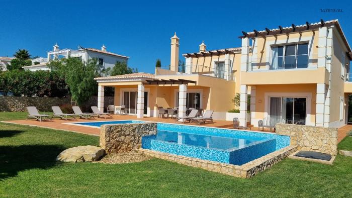 Villa Premium