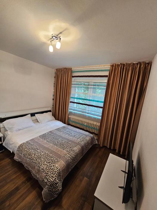 2 bedroom