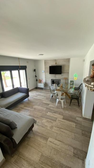 Modern Detached Chalet with Pool