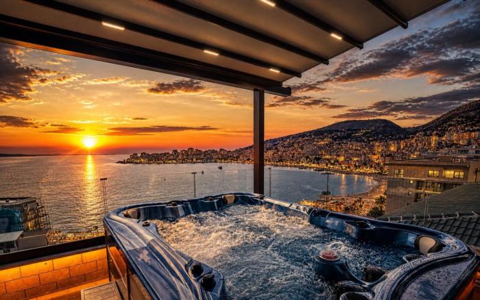 Luxury Penthouse with Jakuzzi