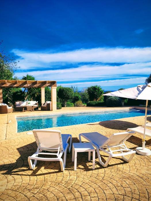 Casa en Cala Varques piscina privada y vistas al mar