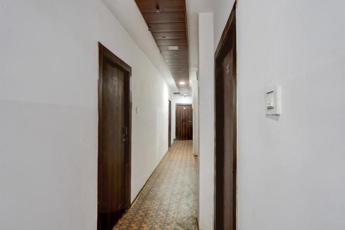 Super Hotel O Green Park Guest House