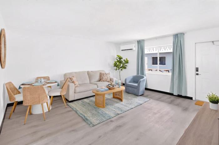 Charming 2BR Near Beach Airport & Las Olas