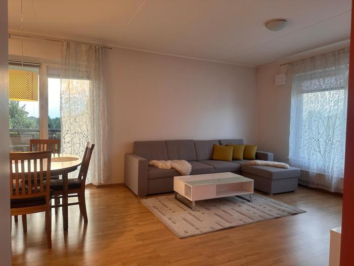 Quiet & Homely Raadi Apartment near Tartu Centre