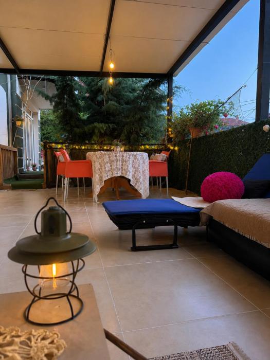Adems Cozy Terrace Retreat