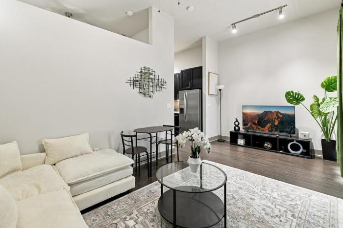 Finest and Premium Richardson CityLine Unit One bed One bath