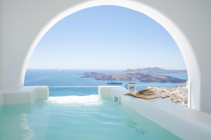 Apeiron Blue Santorini by Apeiron Hotels