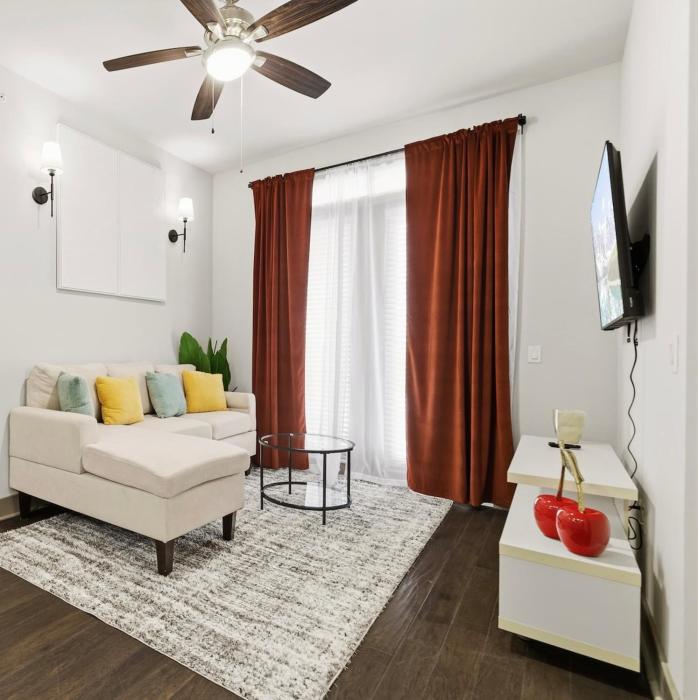 Modern Lux 1 bed 1bath Apt in Richardson CityLine