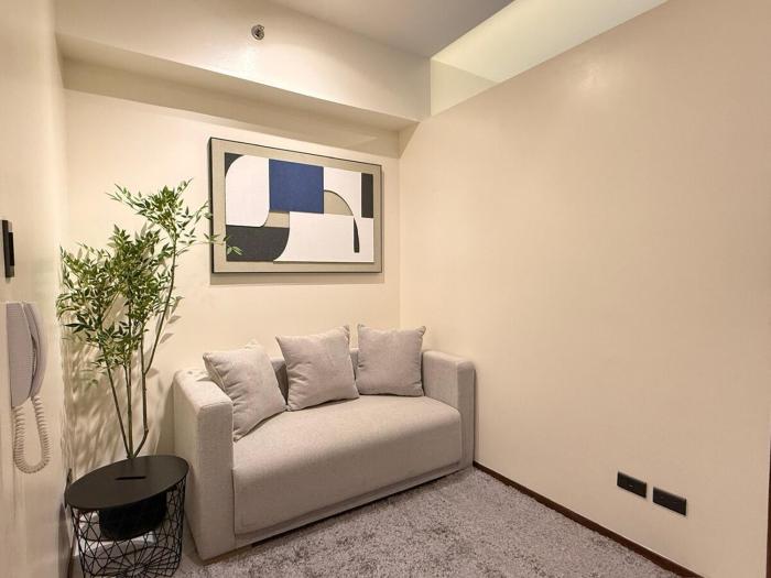 1610 Deluxe Studio Suite at SunnyPlace Residences
