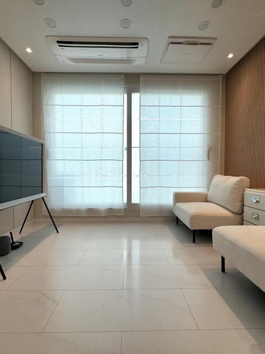 Seogyo Stay, 4min to Mangwon Station