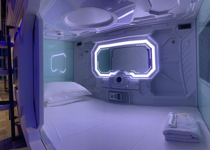 Jianpuke Space Capsule Backpacker Hostel