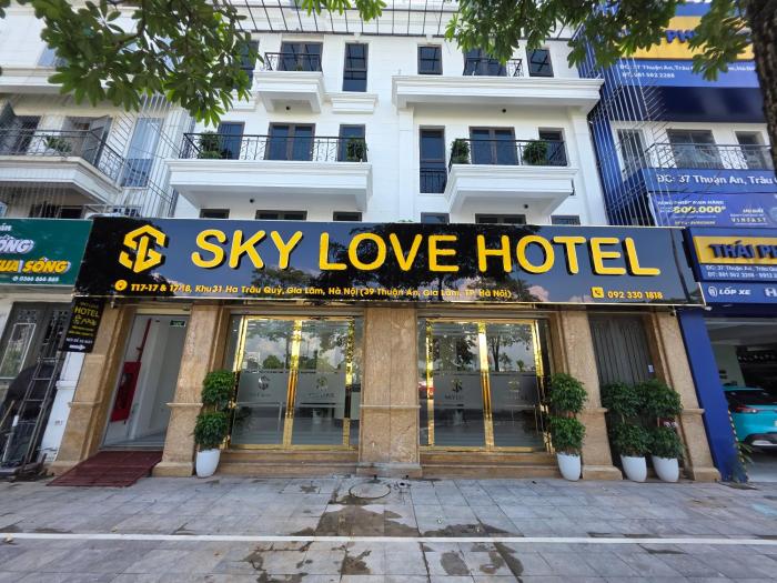Sky Love Hotel - Trâu Qùy