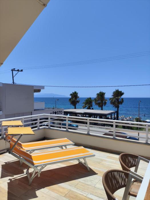Suite in front of the sea