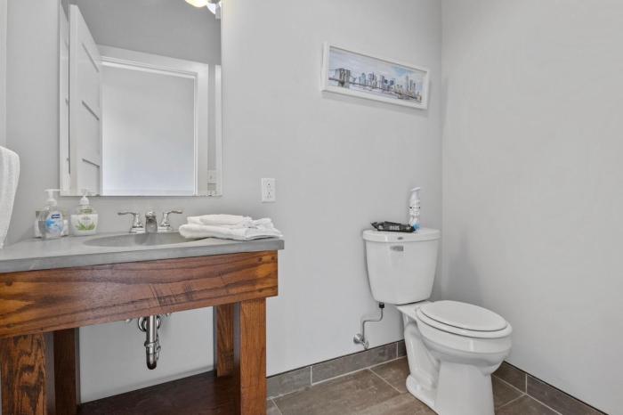 Beautiful NYC Style 2 Story Townhouse