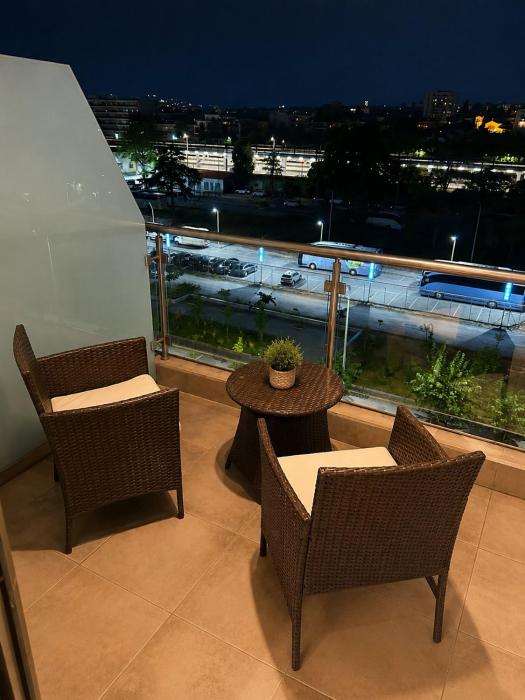 Willow Luxe Suite 2