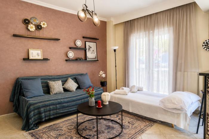 White Tulip Modern Apartment near Papafi Metro, Thessaloniki