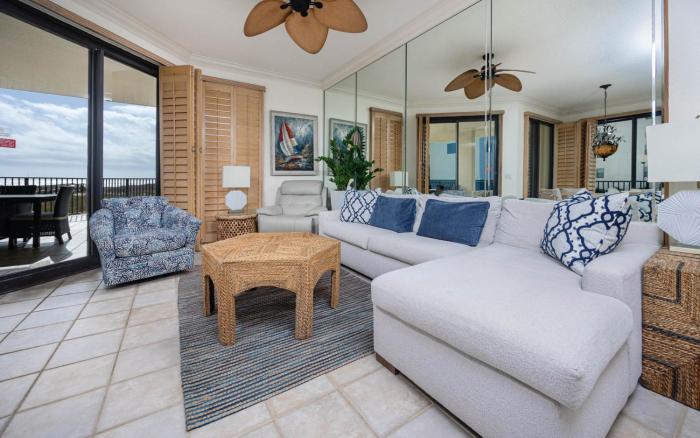 Phoenix VIII 8106 condo