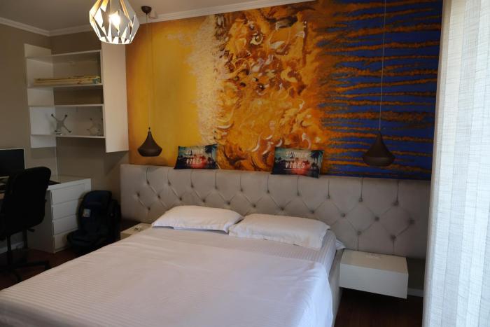 Roshi apartment