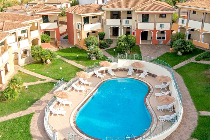 Residence with panoramic swimming pool in Tergu
