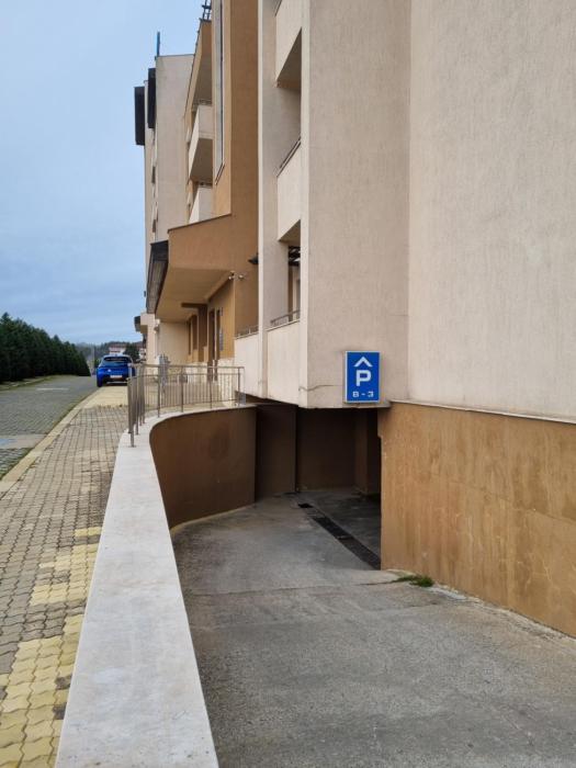 Aparthotel - Apartment with a large terrace and direct access to the sea