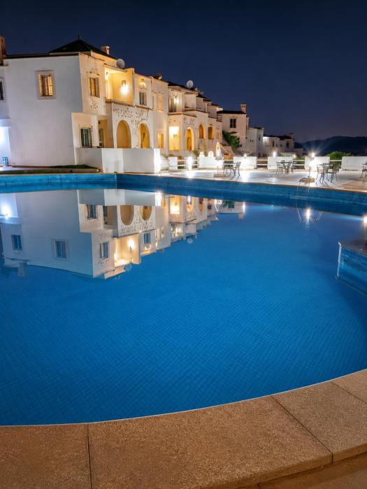 TARIFA Beach & Pool