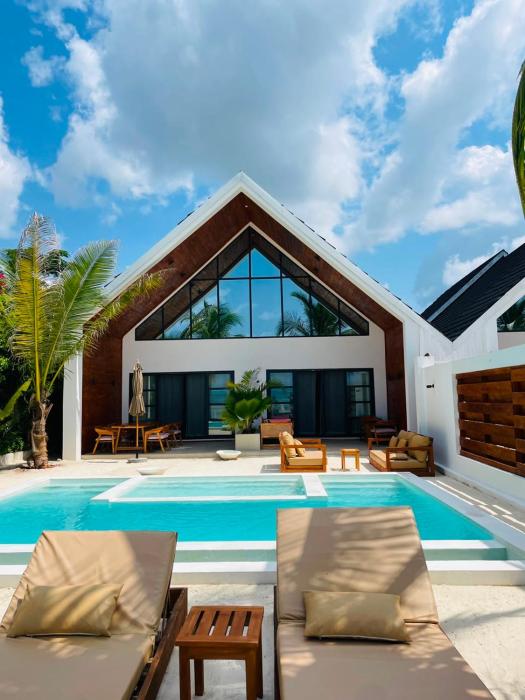 Solymar Villa 3