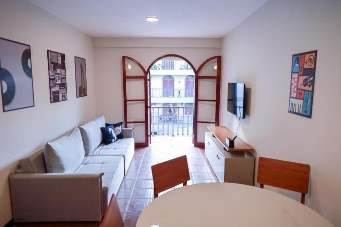 Apartamento Mauricio · Charme Rústico a Poucos Passos da Praia do Forte