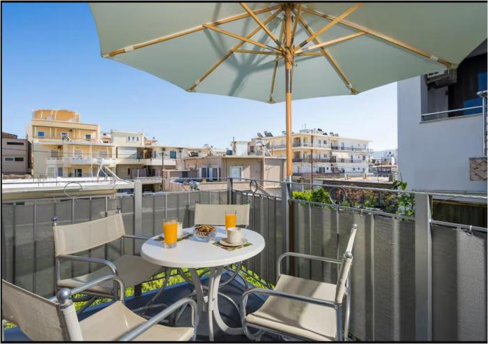 Seaside Studio 1 Chania, 90m from the beach in Chania, Free street parking, Balkoni, Fast WiFi Self Check in, 34sqm